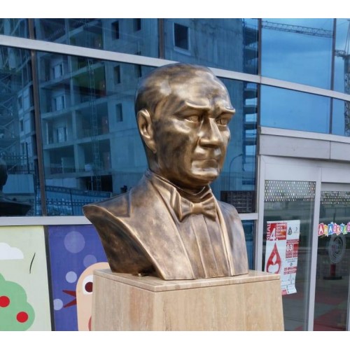 Atatürk Büstü 70 cm Kapalı Poliüretan